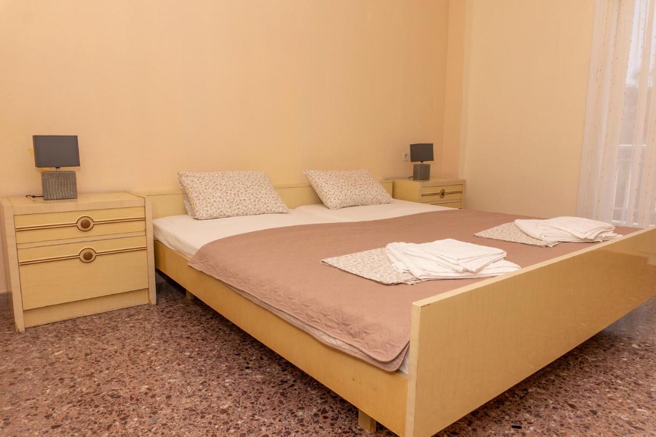Vicky Guesthouse Ставрос Екстериор снимка
