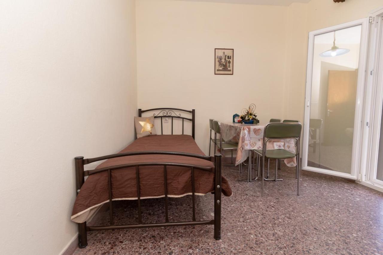 Vicky Guesthouse Ставрос Екстериор снимка