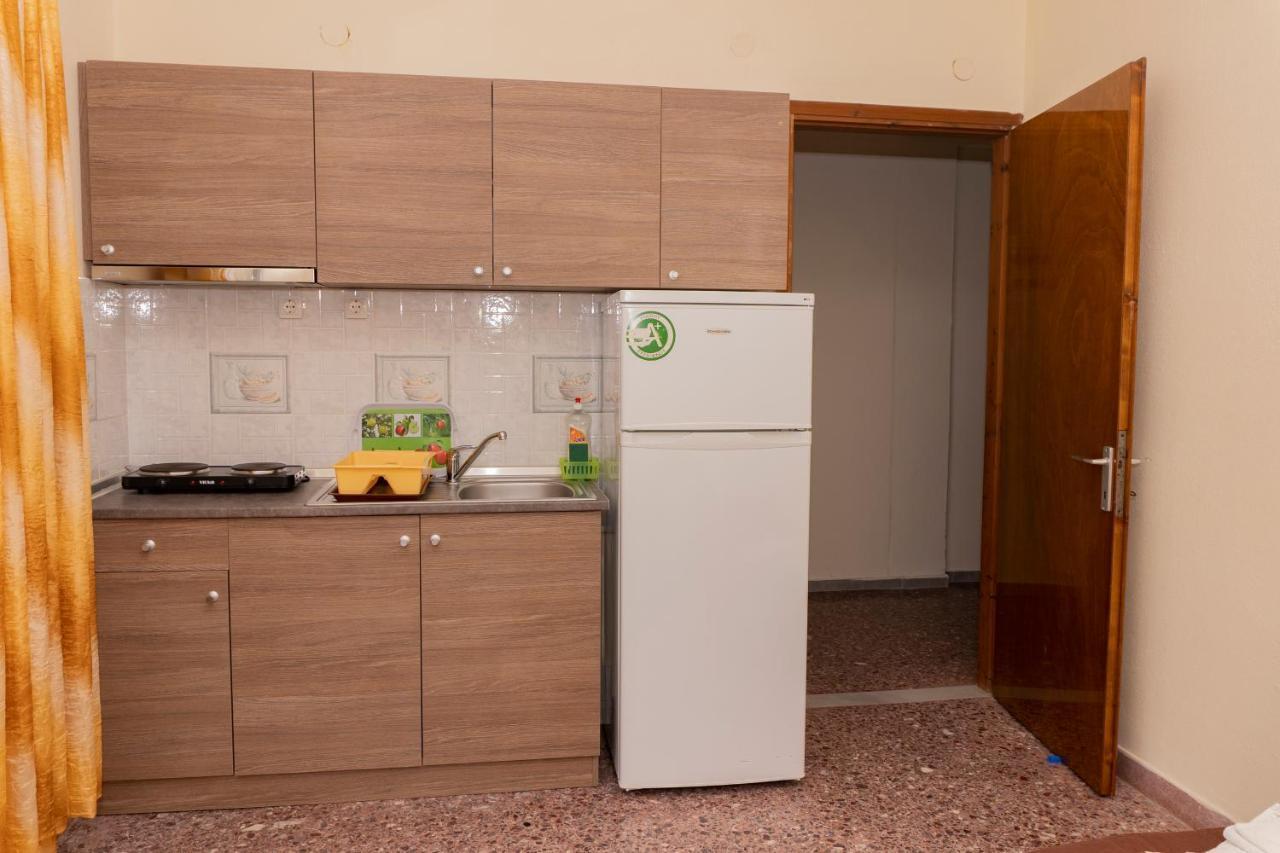 Vicky Guesthouse Ставрос Екстериор снимка