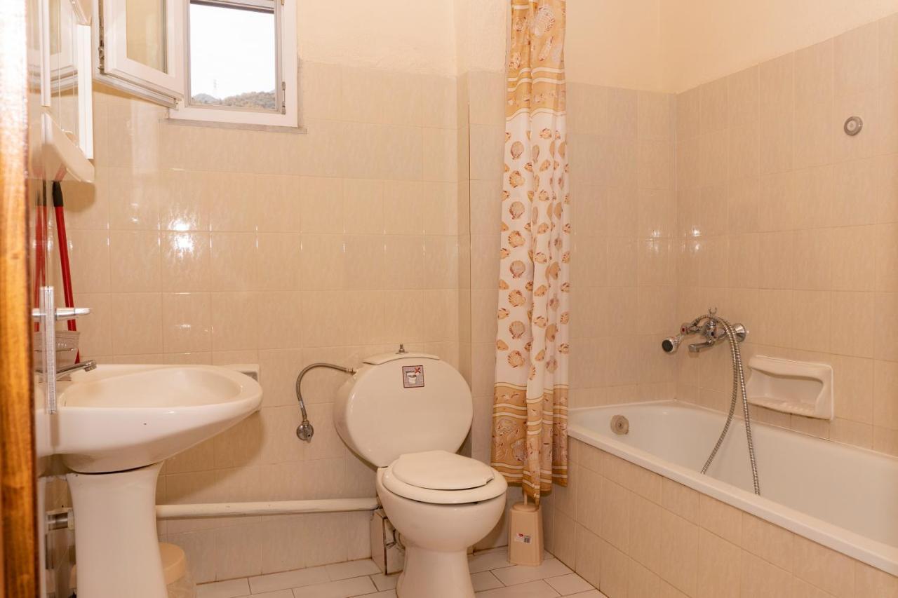 Vicky Guesthouse Ставрос Екстериор снимка